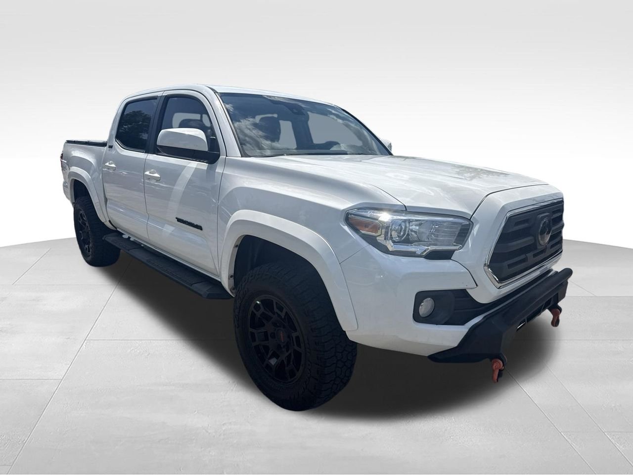 toyota tacoma 2018 5TFAZ5CN5JX057088 image