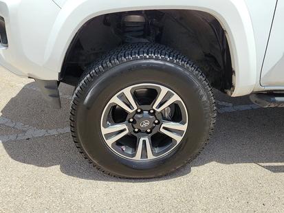 toyota tacoma 2018 3TMCZ5AN9JM169927 image toyota tacoma 2018 3TMCZ5AN9JM169927 image