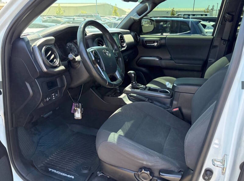 toyota tacoma 2018 3TMBZ5DN8JM012378 image toyota tacoma 2018 3TMBZ5DN8JM012378 image
