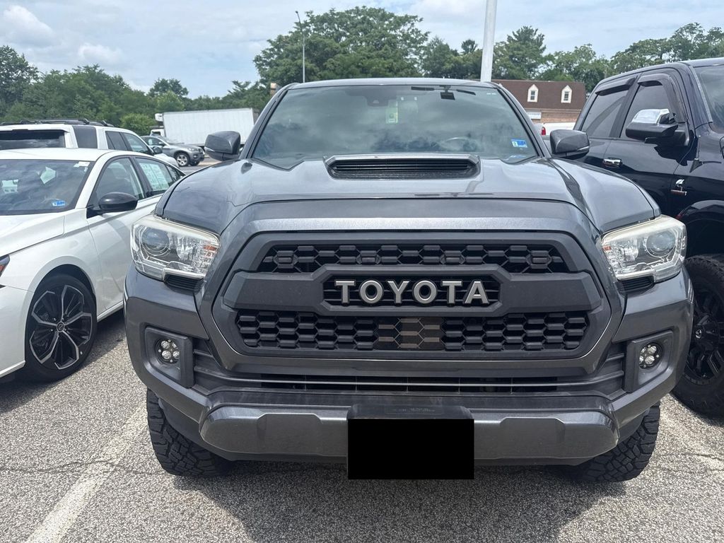 toyota tacoma 2018 3TMCZ5AN1JM179013 image toyota tacoma 2018 3TMCZ5AN1JM179013 image