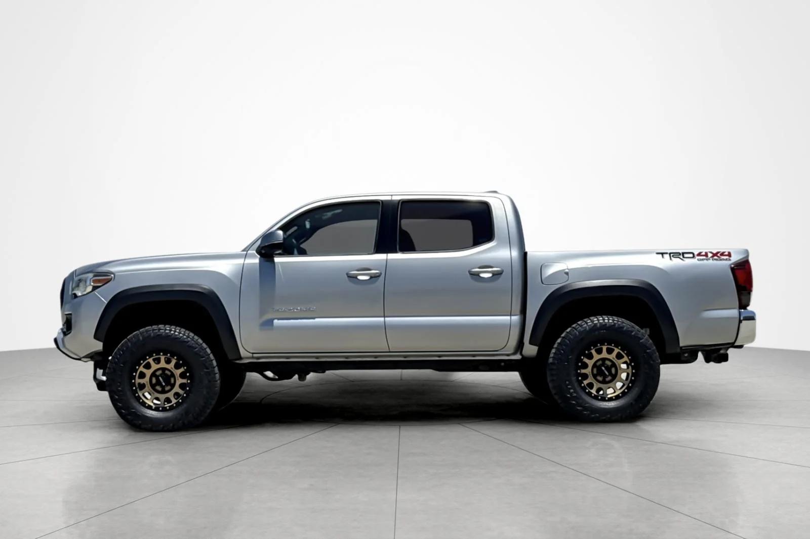 toyota tacoma 2018 3TMCZ5AN2JM138471 image toyota tacoma 2018 3TMCZ5AN2JM138471 image