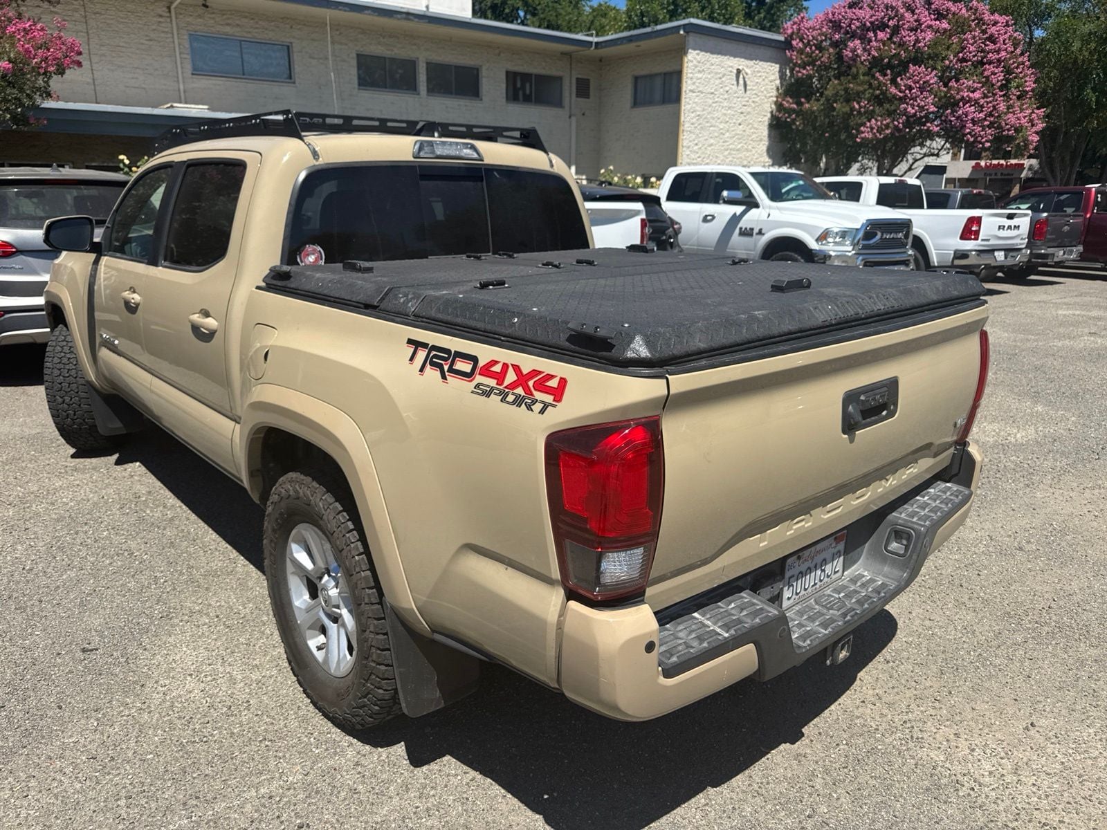 toyota tacoma 2018 3TMCZ5ANXJM125337 image toyota tacoma 2018 3TMCZ5ANXJM125337 image