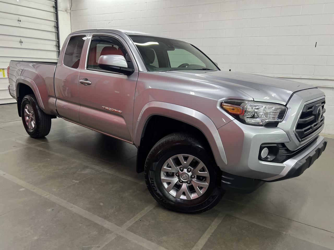 toyota tacoma 2018 5TFSX5EN9JX058414 image toyota tacoma 2018 5TFSX5EN9JX058414 image
