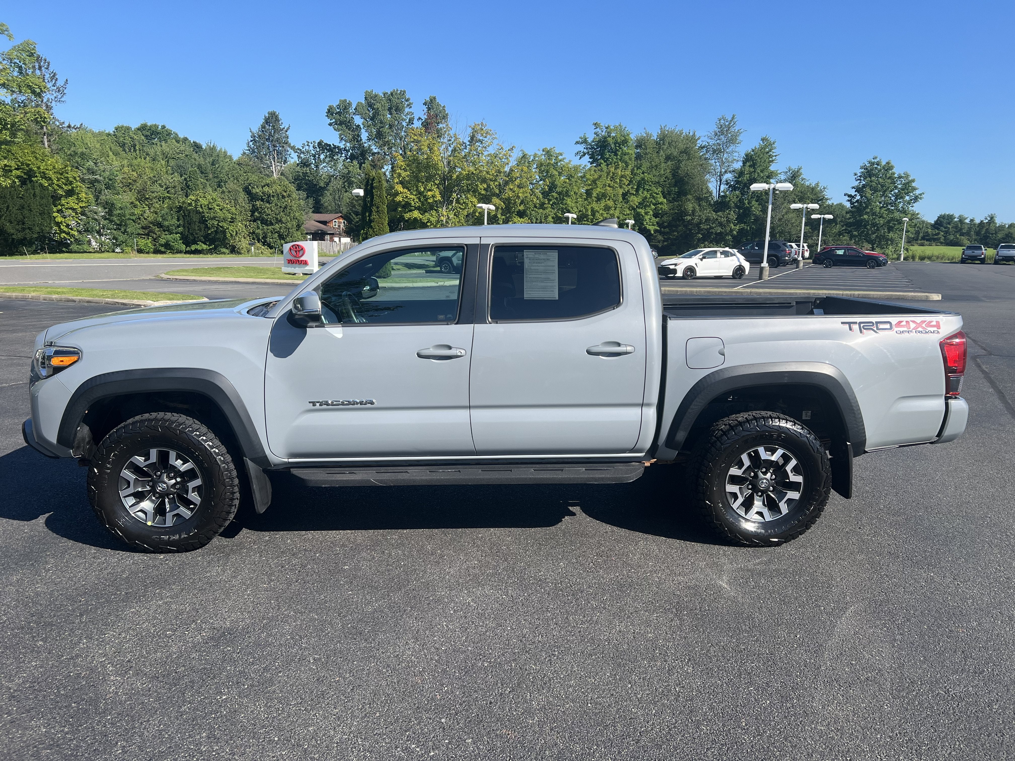 toyota tacoma 2018 3TMCZ5ANXJM180807 image toyota tacoma 2018 3TMCZ5ANXJM180807 image