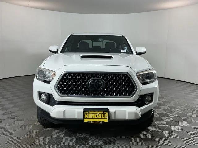 toyota tacoma 2018 5TFDZ5BN6JX037480 image toyota tacoma 2018 5TFDZ5BN6JX037480 image
