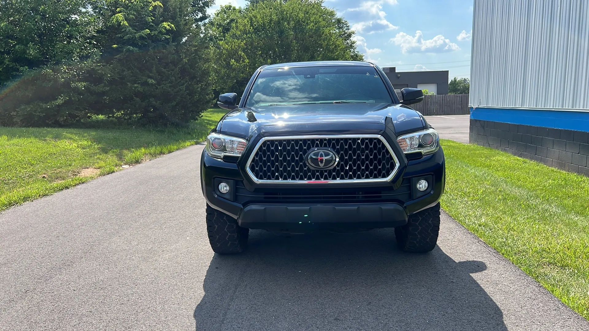 toyota tacoma 2018 3TMCZ5AN4JM130534 image toyota tacoma 2018 3TMCZ5AN4JM130534 image