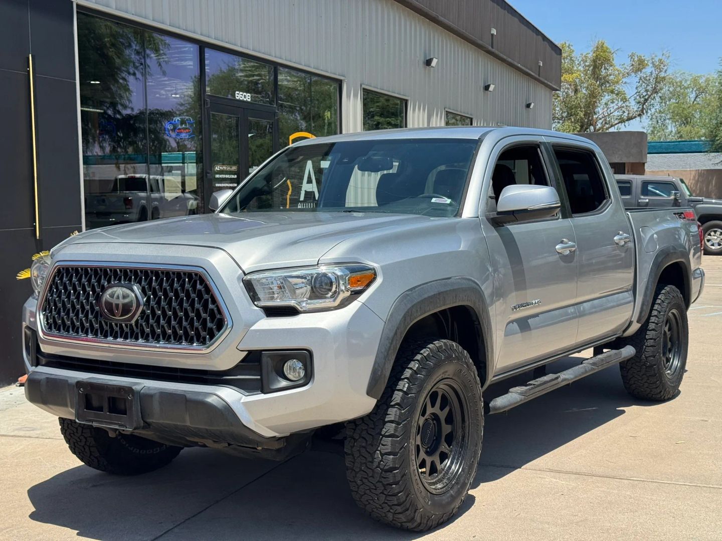 toyota tacoma 2018 3TMCZ5AN0JM186860 image toyota tacoma 2018 3TMCZ5AN0JM186860 image