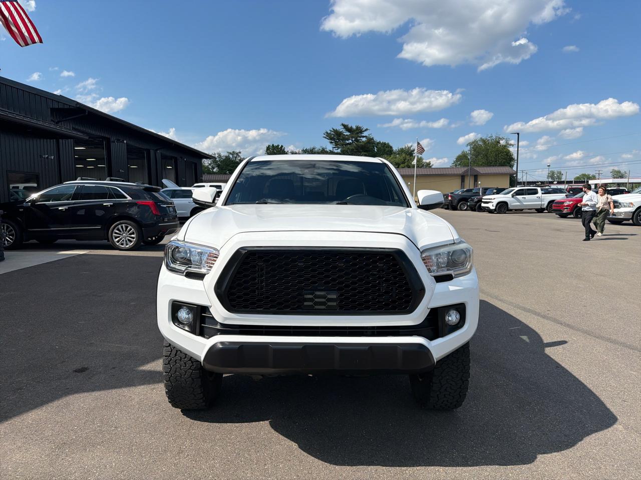 toyota tacoma 2018 5TFDZ5BNXJX033982 image toyota tacoma 2018 5TFDZ5BNXJX033982 image