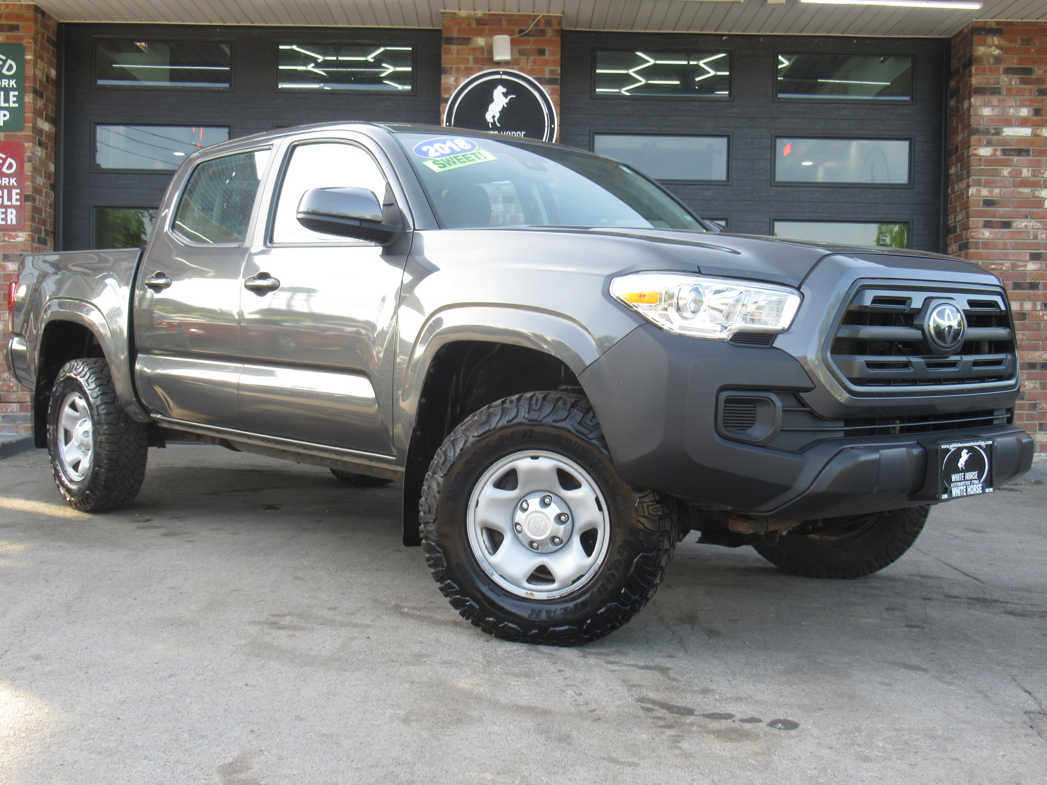 toyota tacoma 2018 3TMCZ5AN1JM184602 image toyota tacoma 2018 3TMCZ5AN1JM184602 image