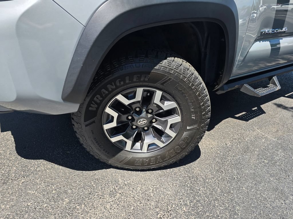 toyota tacoma 2018 3TMCZ5AN0JM181206 image toyota tacoma 2018 3TMCZ5AN0JM181206 image