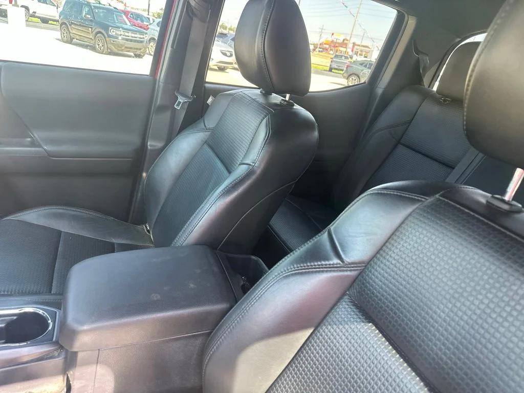 toyota tacoma 2018 3TMCZ5AN4JM182620 image toyota tacoma 2018 3TMCZ5AN4JM182620 image