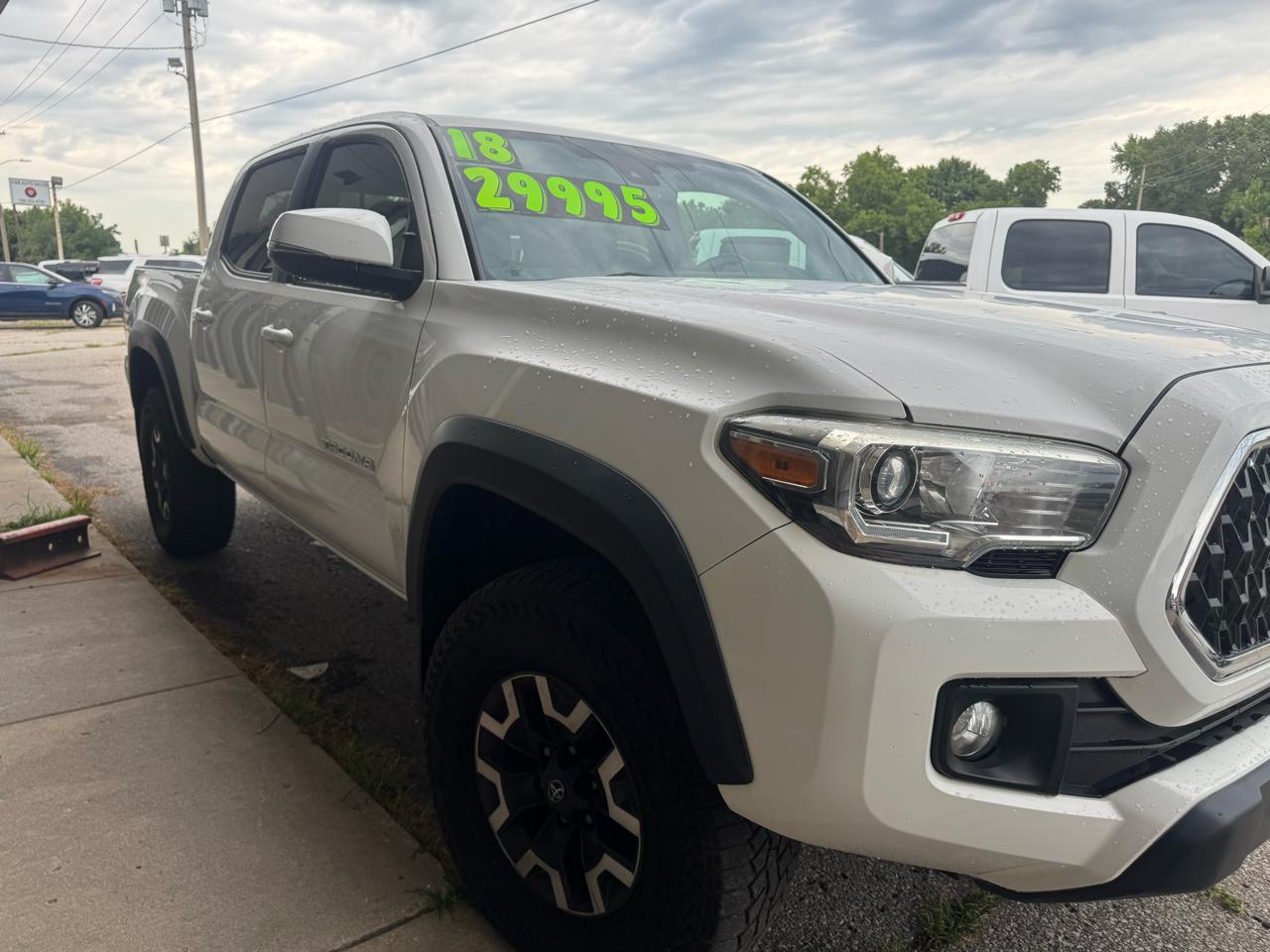 toyota tacoma 2018 3TMCZ5ANXJM166843 image toyota tacoma 2018 3TMCZ5ANXJM166843 image