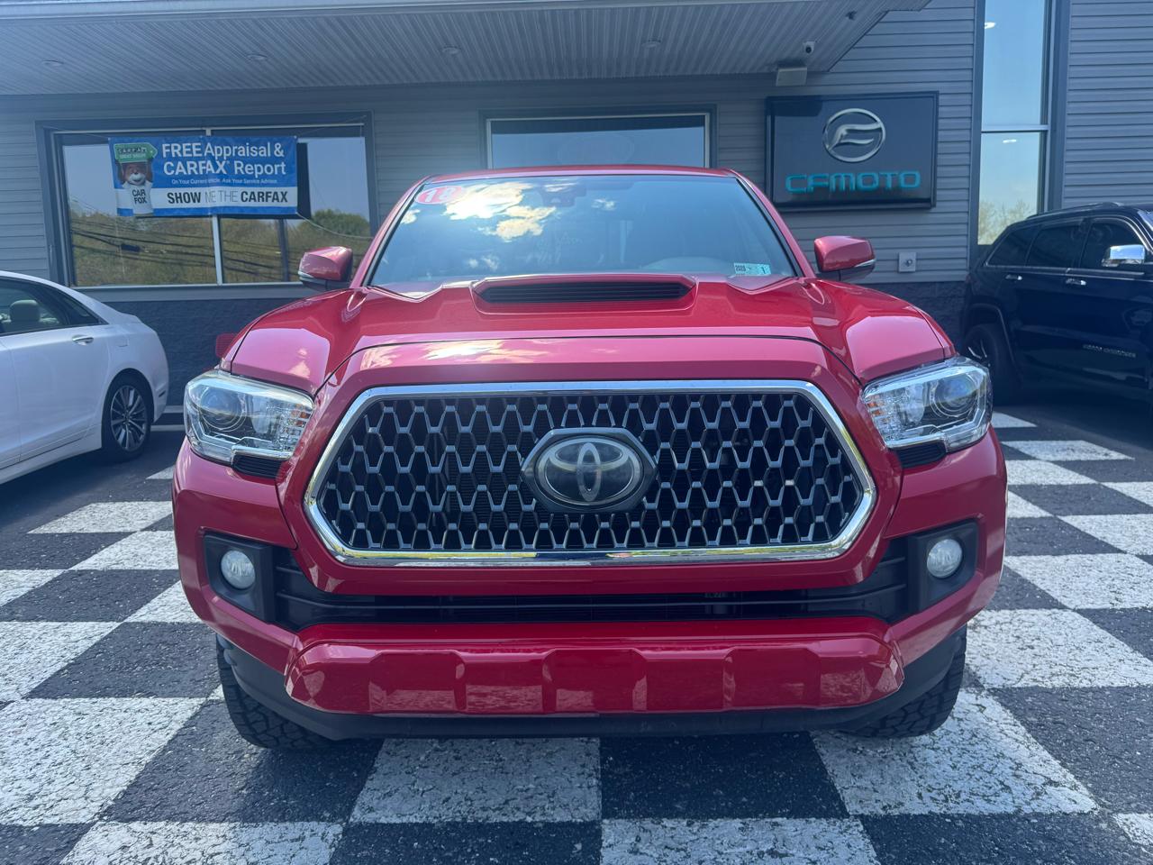 toyota tacoma 2018 3TMCZ5AN1JM184504 image toyota tacoma 2018 3TMCZ5AN1JM184504 image
