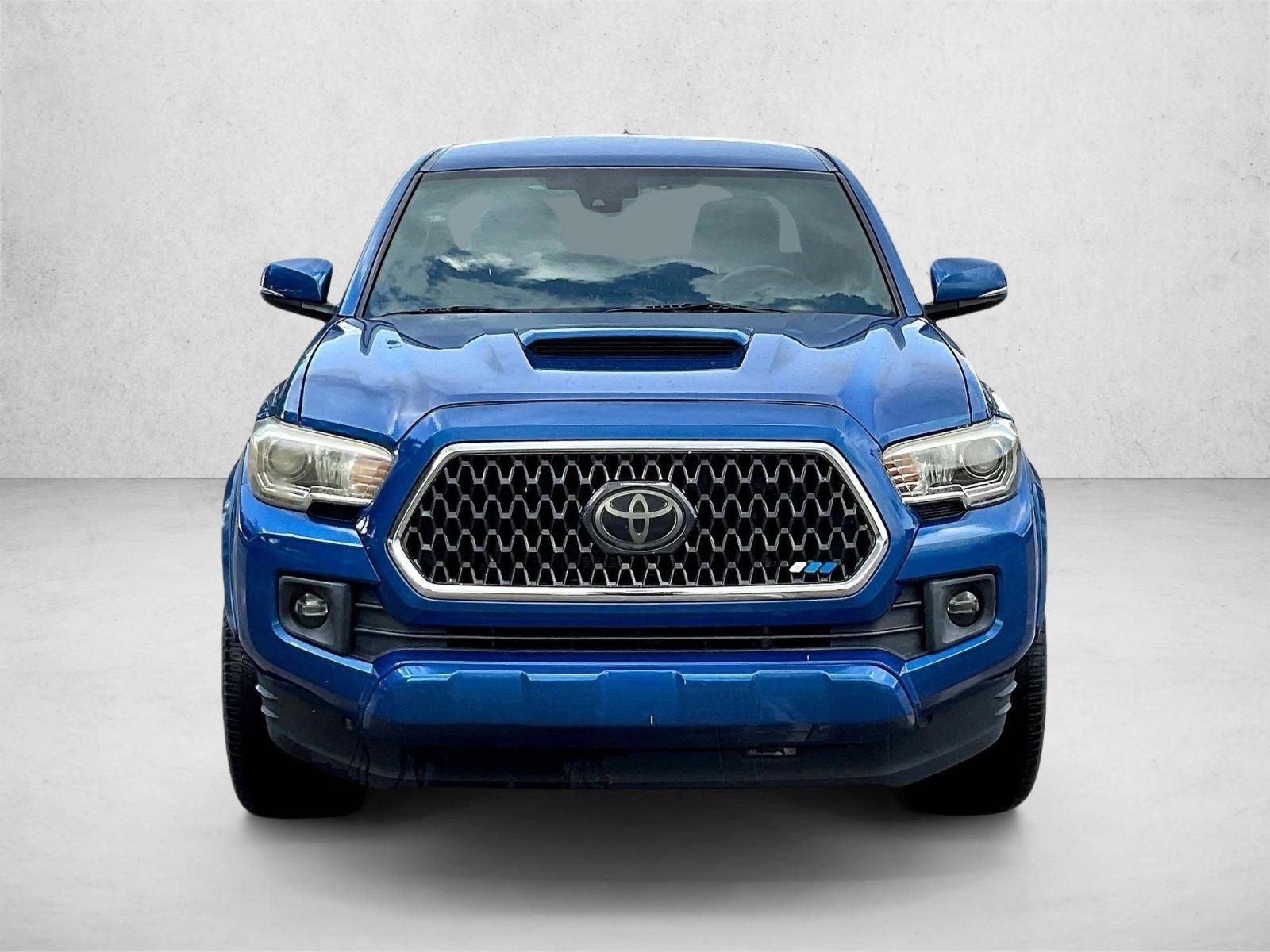 toyota tacoma 2018 3TMBZ5DN5JM015979 image toyota tacoma 2018 3TMBZ5DN5JM015979 image