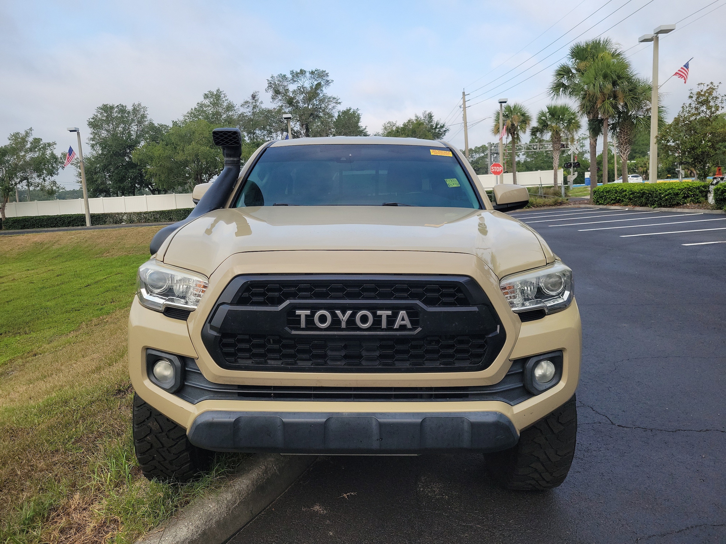 toyota tacoma 2018 5TFSZ5AN8JX124693 image toyota tacoma 2018 5TFSZ5AN8JX124693 image