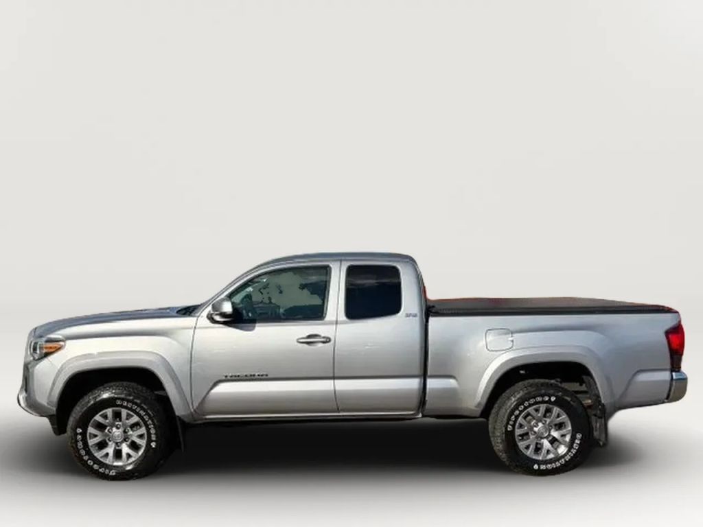 toyota tacoma 2018 5TFSZ5AN8JX124130 image toyota tacoma 2018 5TFSZ5AN8JX124130 image