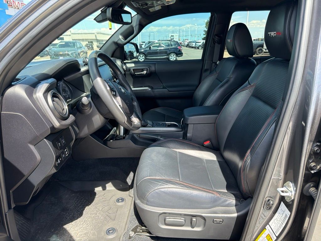 toyota tacoma 2021 5TFCZ5AN7MX260225 image toyota tacoma 2021 5TFCZ5AN7MX260225 image