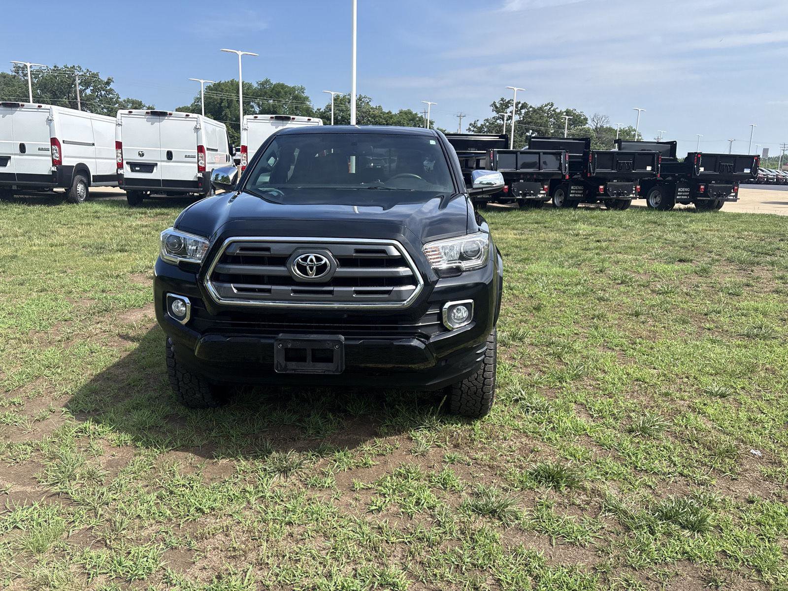 toyota tacoma 2017 3TMGZ5ANXHM076037 image toyota tacoma 2017 3TMGZ5ANXHM076037 image
