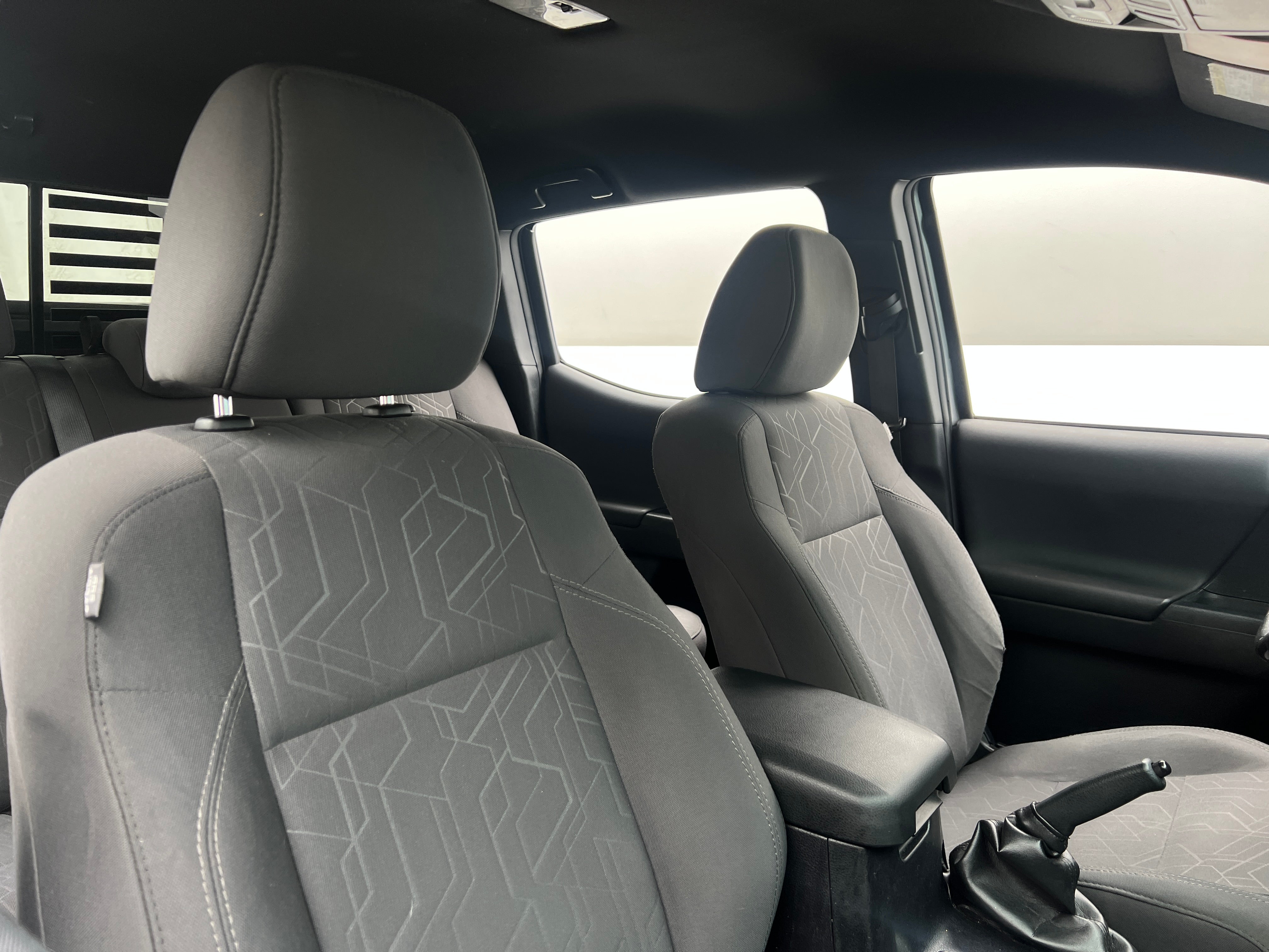 toyota tacoma 2017 5TFCZ5ANXHX108574 image toyota tacoma 2017 5TFCZ5ANXHX108574 image