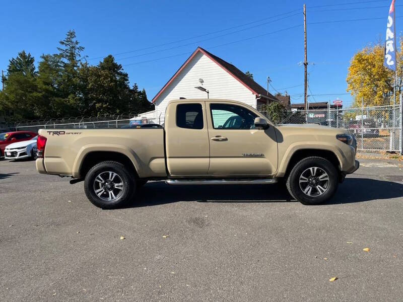 toyota tacoma 2017 5TFRZ5CN0HX034301 image toyota tacoma 2017 5TFRZ5CN0HX034301 image