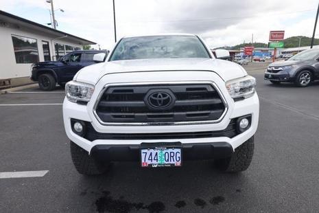toyota tacoma 2017 3TMCZ5AN9HM098478 image toyota tacoma 2017 3TMCZ5AN9HM098478 image