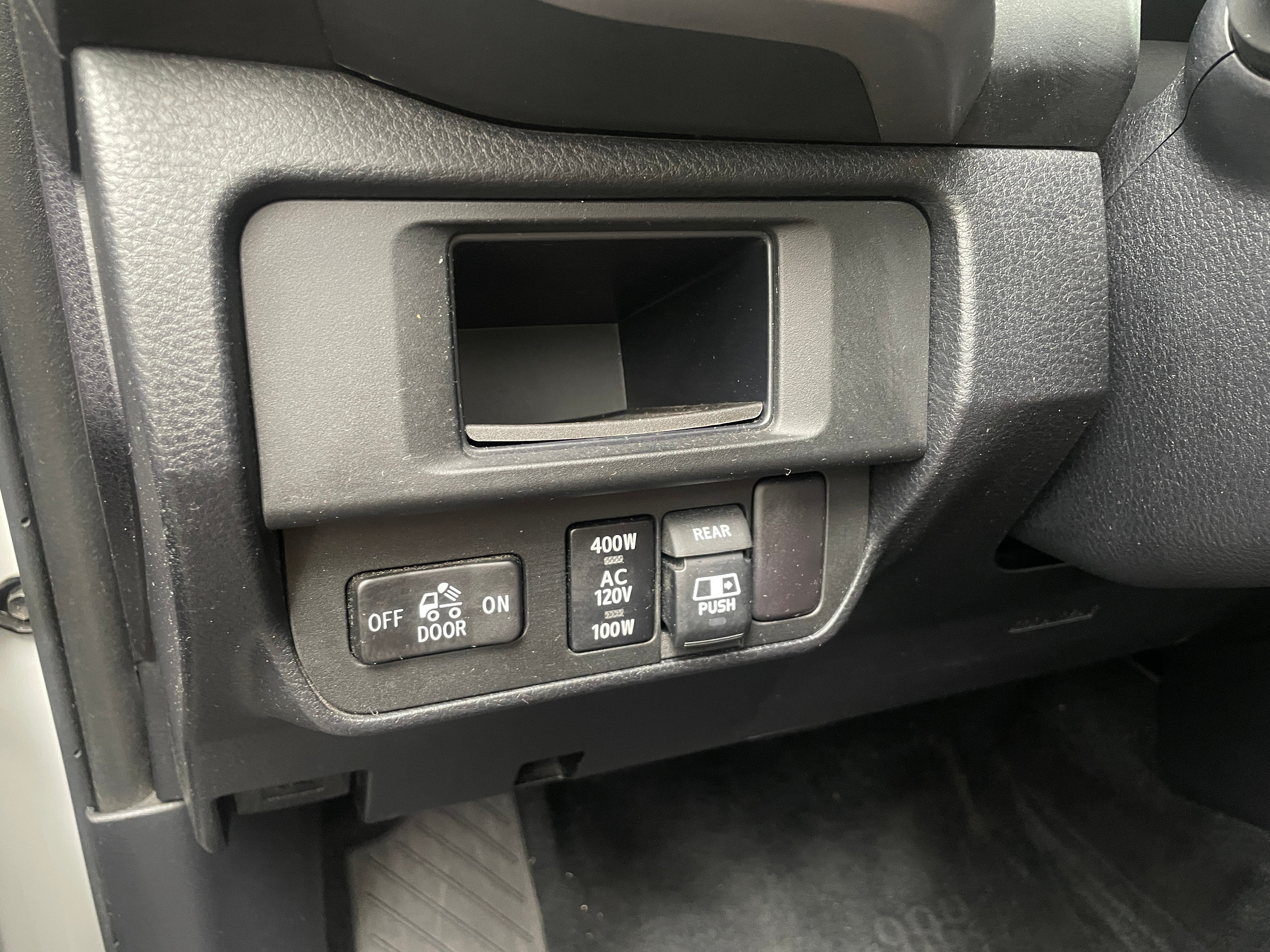 toyota tacoma 2017 3TMGZ5AN7HM060751 image toyota tacoma 2017 3TMGZ5AN7HM060751 image