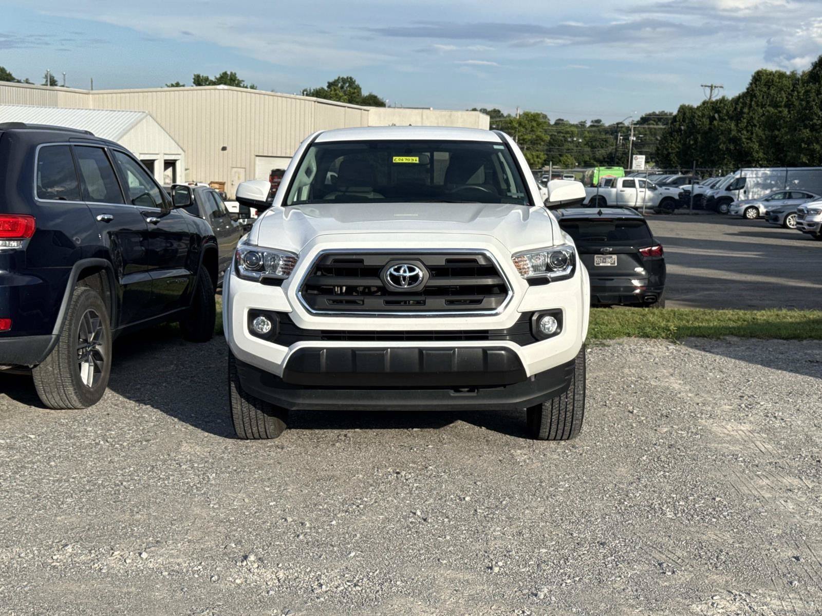 toyota tacoma 2017 3TMCZ5AN9HM067036 image toyota tacoma 2017 3TMCZ5AN9HM067036 image