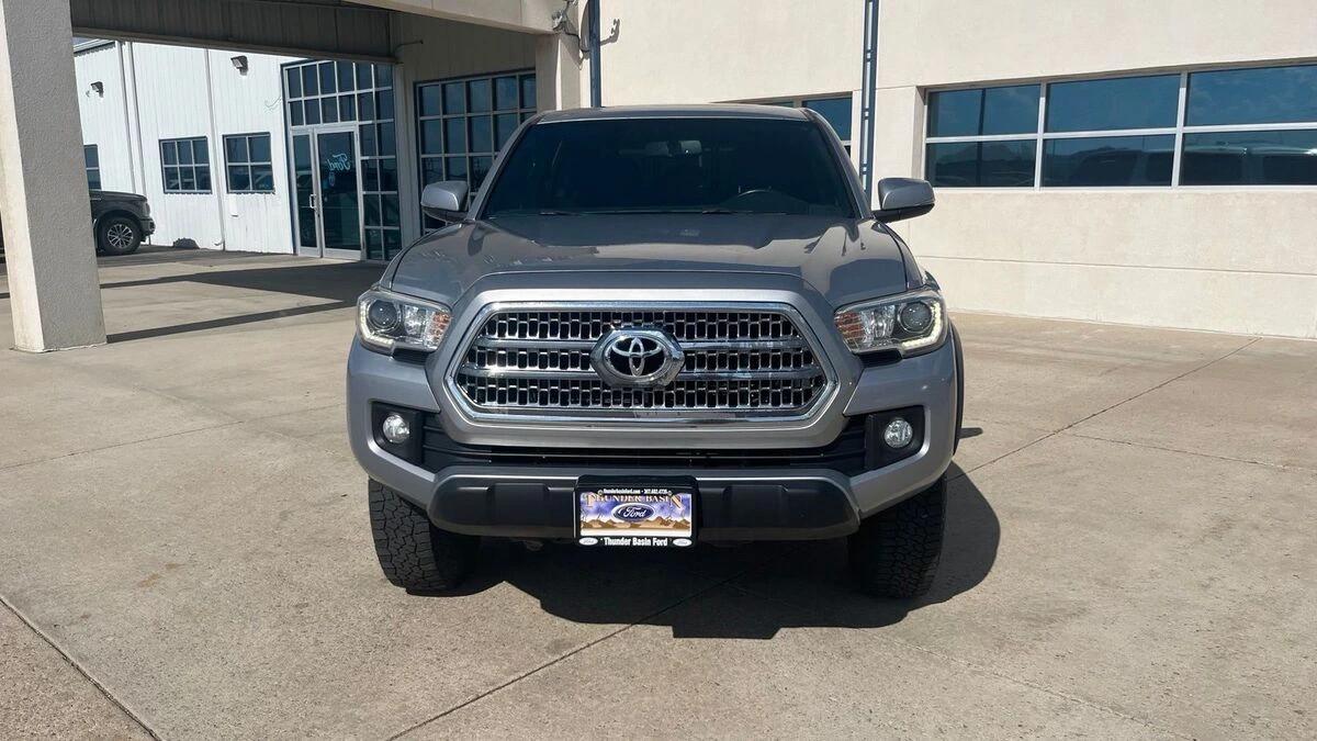 toyota tacoma 2017 3TMCZ5AN2HM063460 image toyota tacoma 2017 3TMCZ5AN2HM063460 image