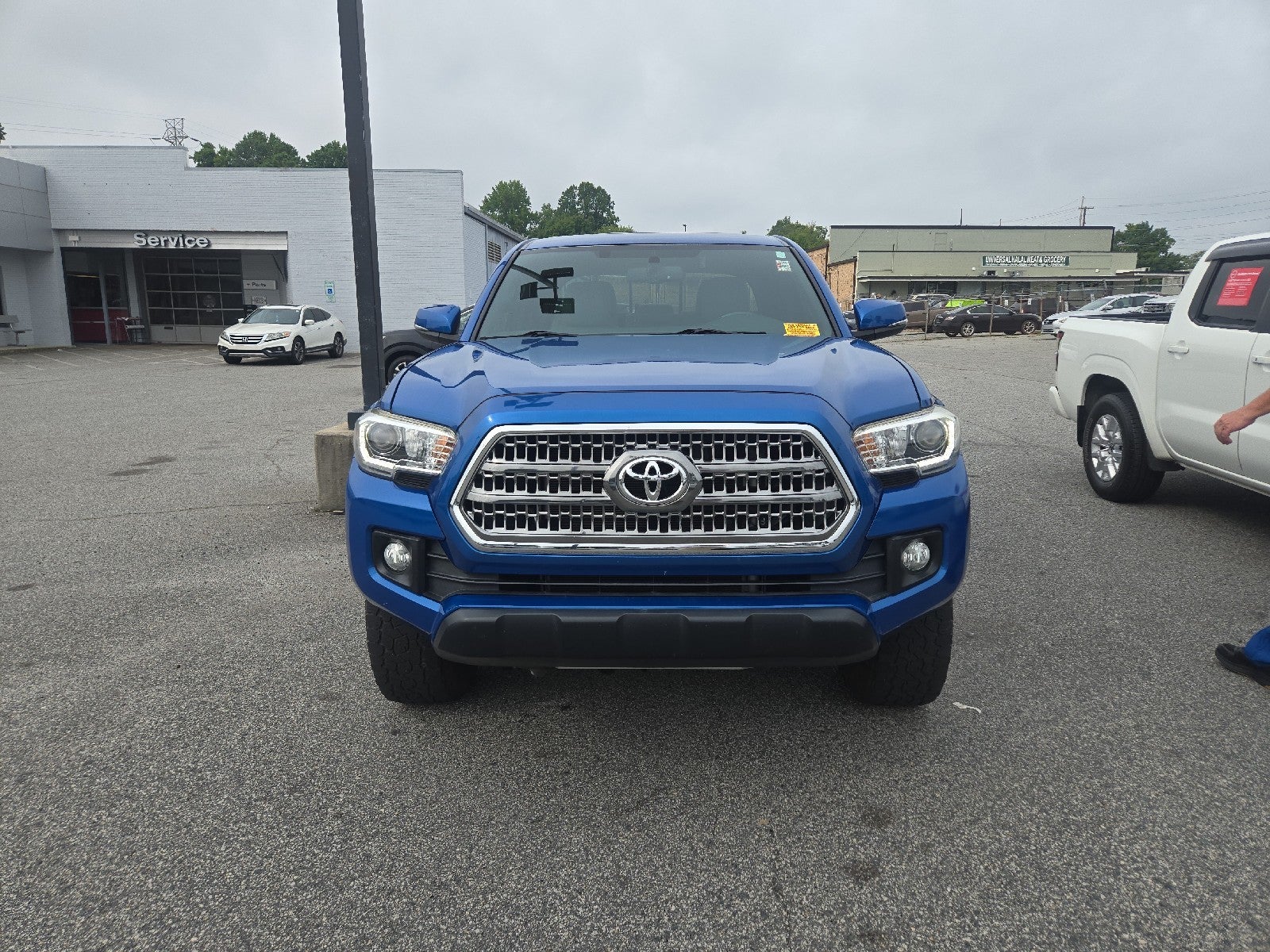 toyota tacoma 2017 3TMCZ5AN9HM084242 image toyota tacoma 2017 3TMCZ5AN9HM084242 image