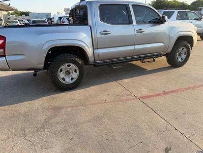 toyota tacoma 2017 5TFCZ5AN1HX092751 image toyota tacoma 2017 5TFCZ5AN1HX092751 image