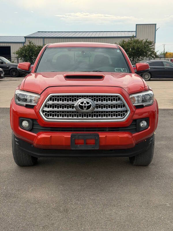 toyota tacoma 2017 3TMCZ5AN8HM057890 image toyota tacoma 2017 3TMCZ5AN8HM057890 image