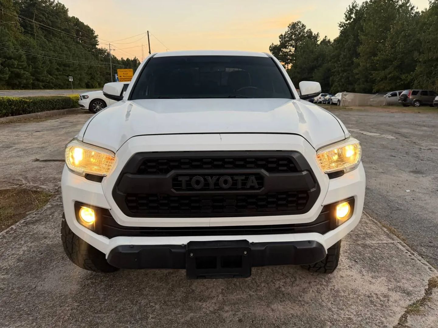 toyota tacoma 2017 3TMCZ5AN7HM113687 image toyota tacoma 2017 3TMCZ5AN7HM113687 image