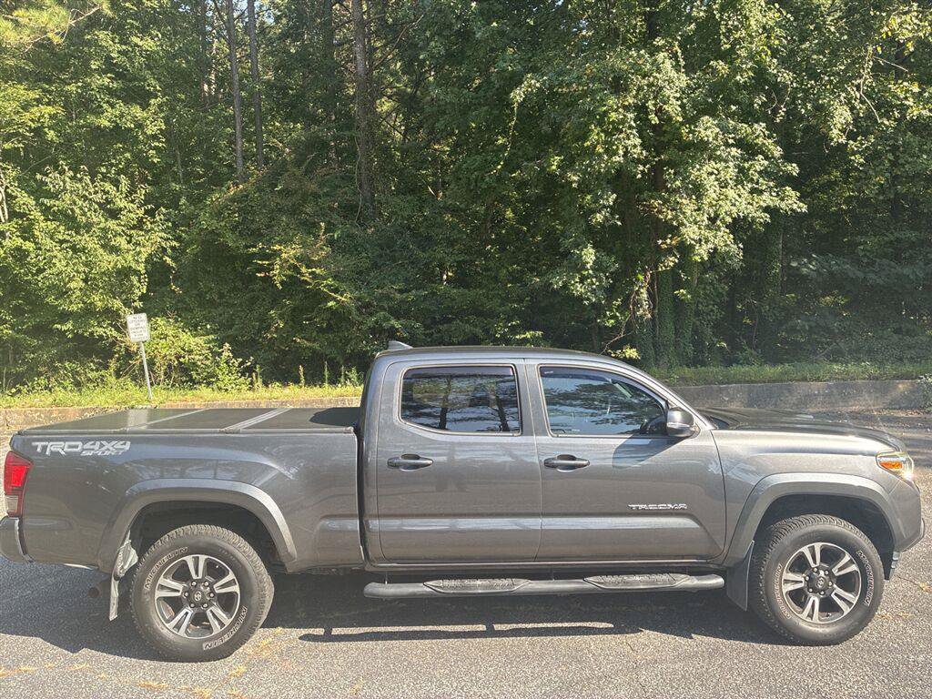 toyota tacoma 2017 5TFDZ5BN6HX013917 image toyota tacoma 2017 5TFDZ5BN6HX013917 image