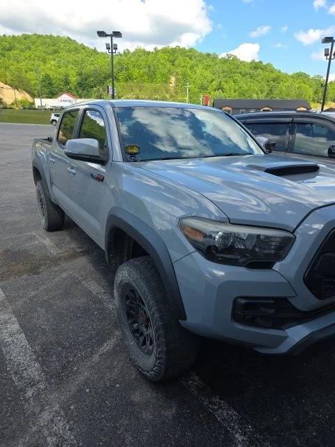 toyota tacoma 2017 5TFCZ5AN5HX102651 image toyota tacoma 2017 5TFCZ5AN5HX102651 image
