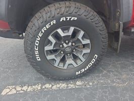 toyota tacoma 2017 5TFCZ5ANXHX065984 image toyota tacoma 2017 5TFCZ5ANXHX065984 image