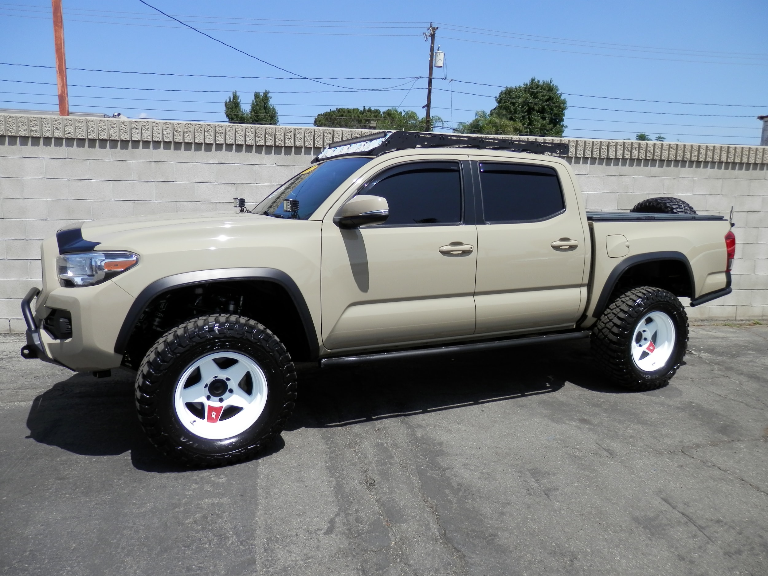 toyota tacoma 2017 3TMCZ5AN9HM088078 image toyota tacoma 2017 3TMCZ5AN9HM088078 image