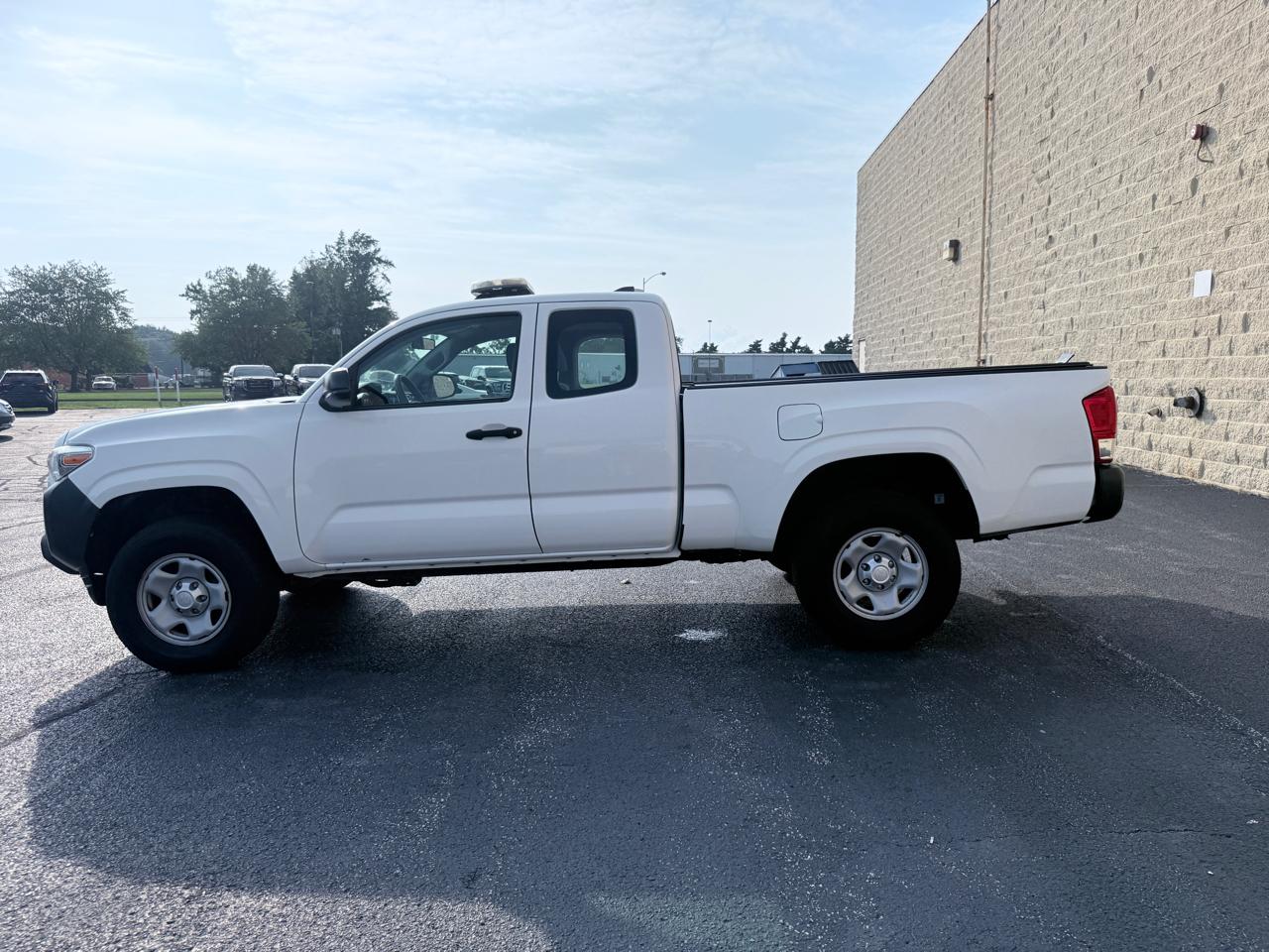 toyota tacoma 2017 5TFSX5EN0HX050664 image toyota tacoma 2017 5TFSX5EN0HX050664 image