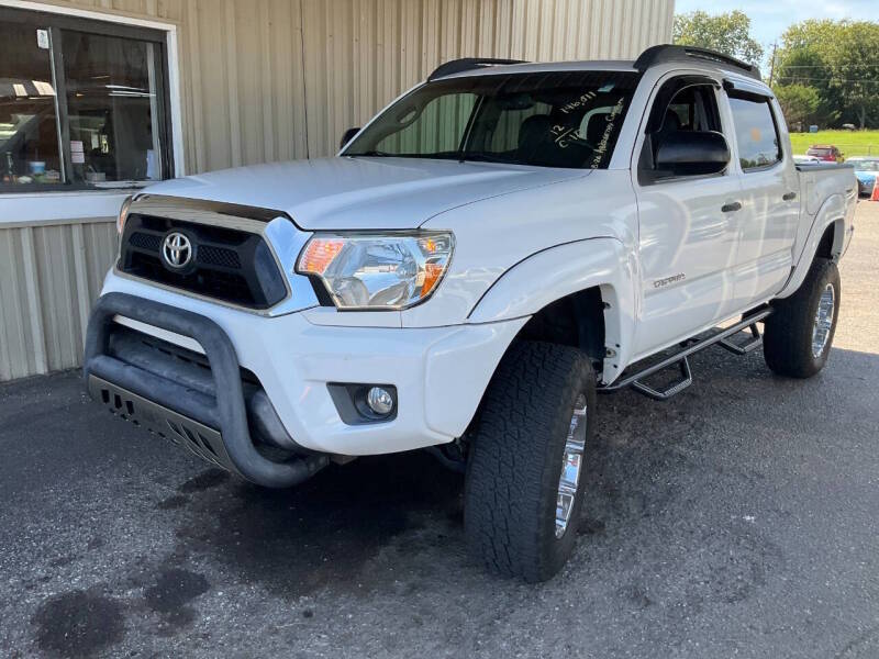 toyota tacoma 2012 5TFLU4EN7CX028015 image toyota tacoma 2012 5TFLU4EN7CX028015 image