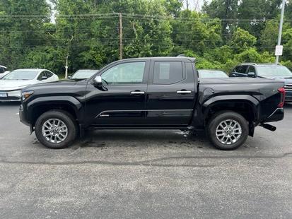 toyota tacoma 2024 3TMLB5JN1RM003935 image toyota tacoma 2024 3TMLB5JN1RM003935 image