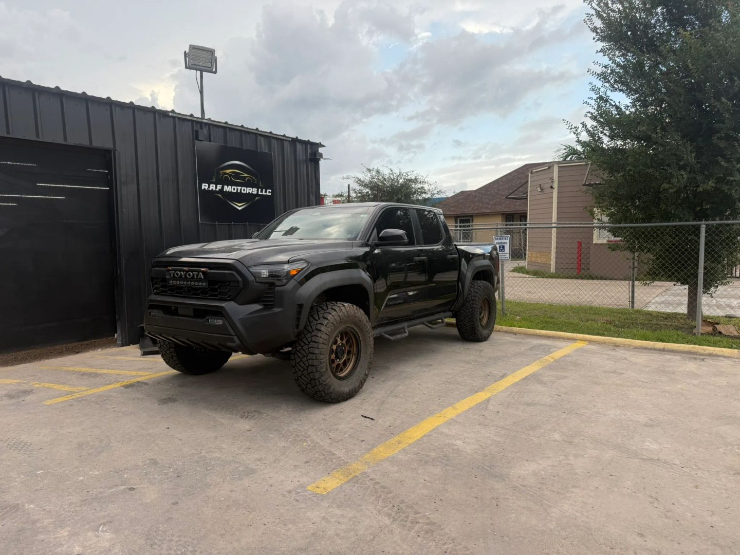 toyota tacoma 2024 3TYLB5JN2RT003642 image toyota tacoma 2024 3TYLB5JN2RT003642 image