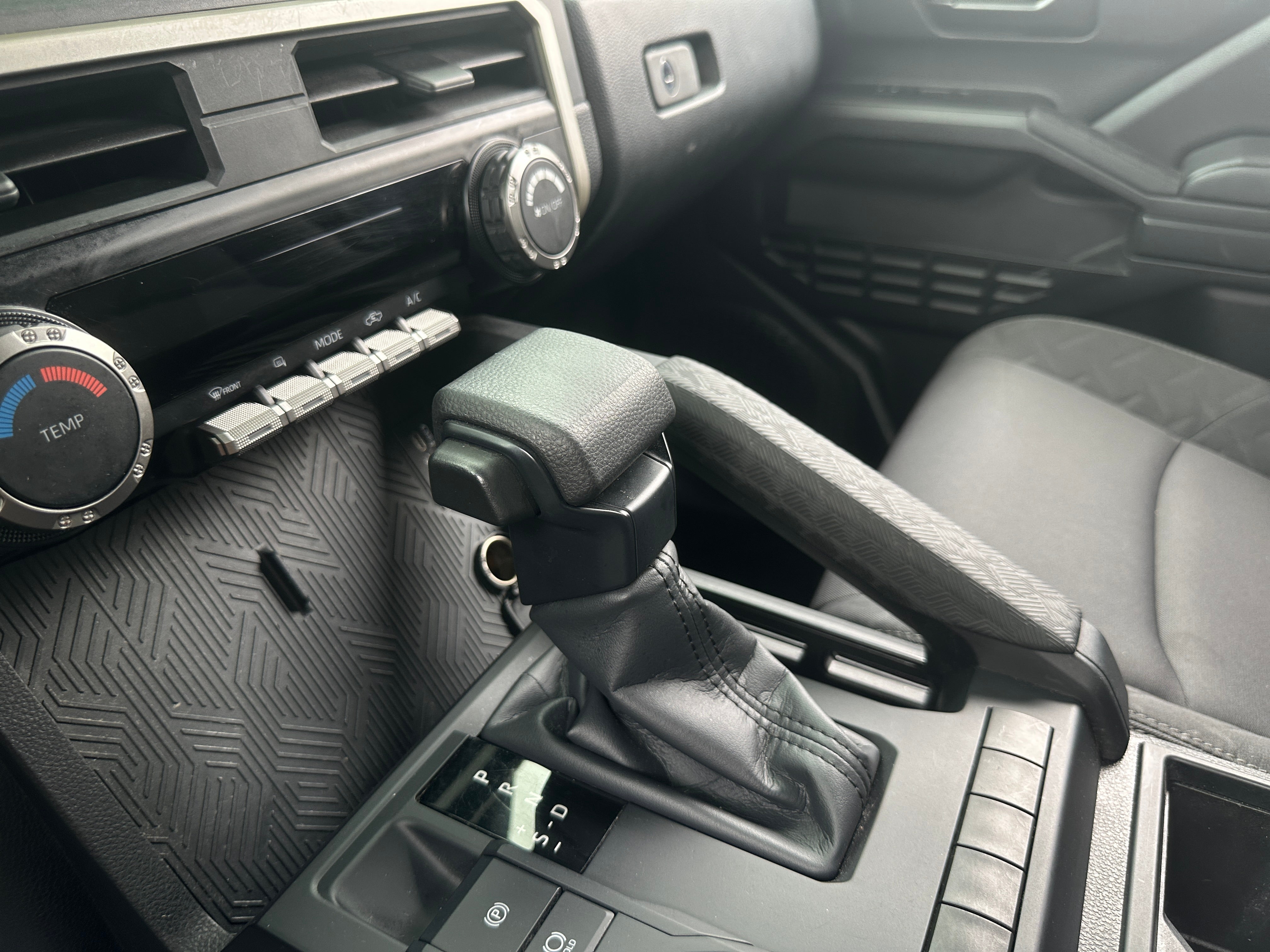toyota tacoma 2024 3TYJDAHNXRT003758 image toyota tacoma 2024 3TYJDAHNXRT003758 image