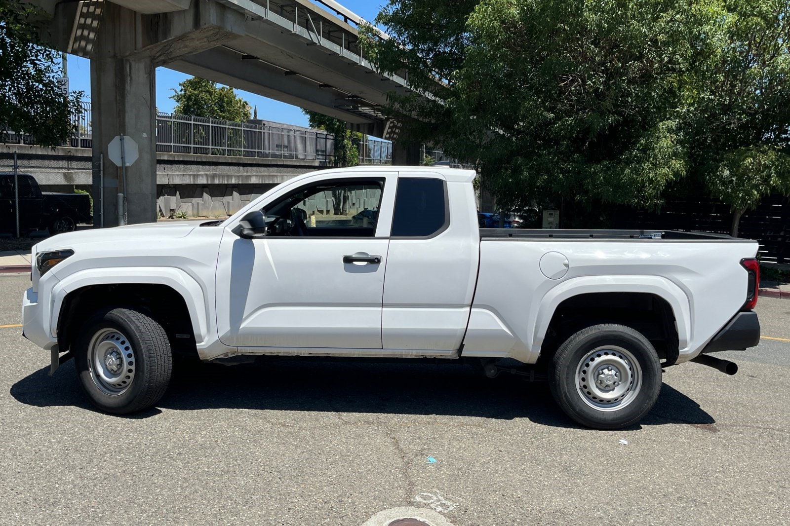 toyota tacoma 2024 3TYJDAHNXRT002853 image toyota tacoma 2024 3TYJDAHNXRT002853 image