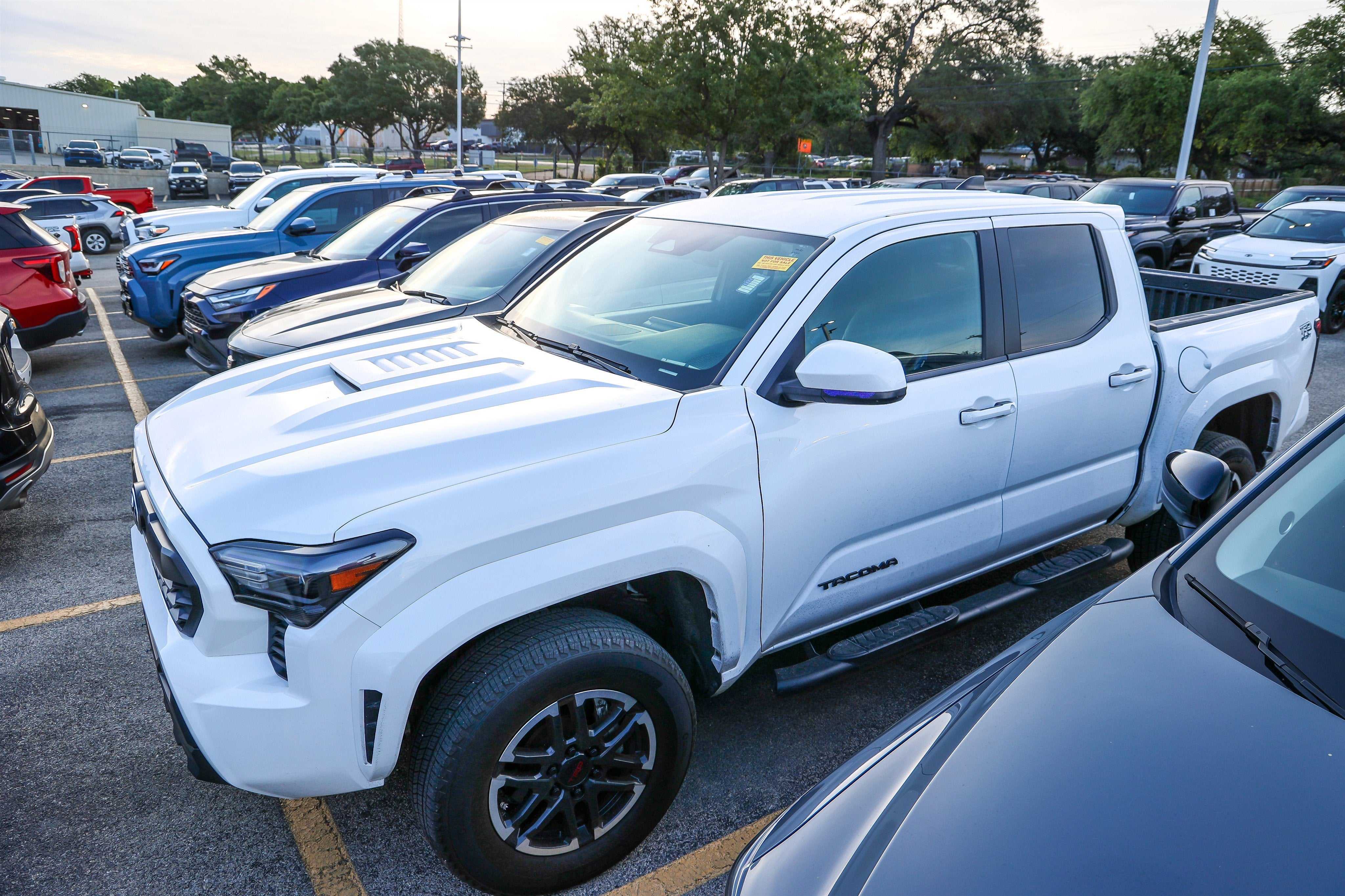 toyota tacoma 2024 3TYKB5FN9RT001066 image toyota tacoma 2024 3TYKB5FN9RT001066 image