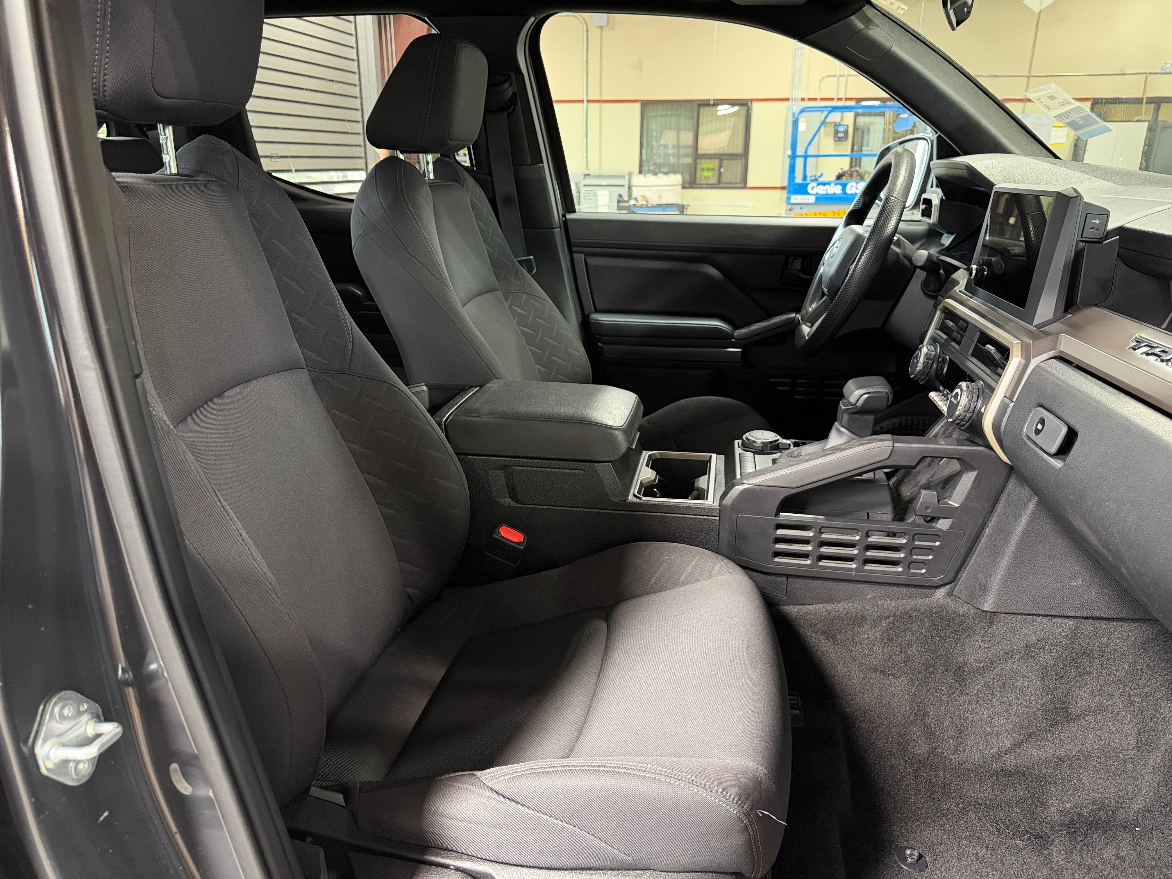 toyota tacoma 2024 3TMLB5JN7RM014888 image toyota tacoma 2024 3TMLB5JN7RM014888 image