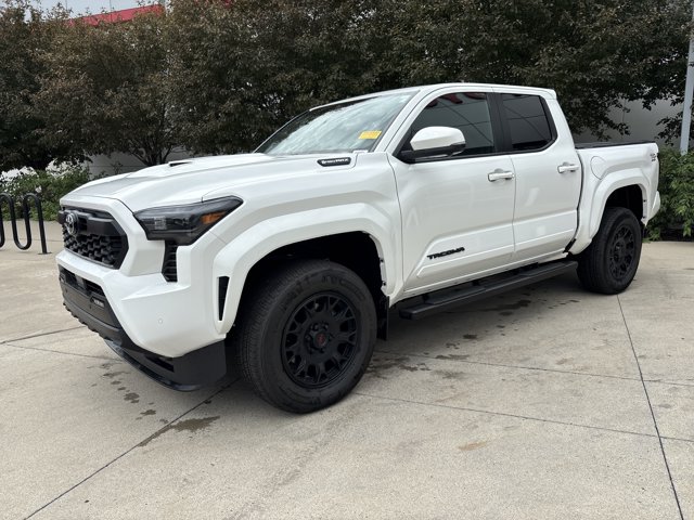 toyota tacoma 2024 3TYLC5LN7RT009768 image toyota tacoma 2024 3TYLC5LN7RT009768 image