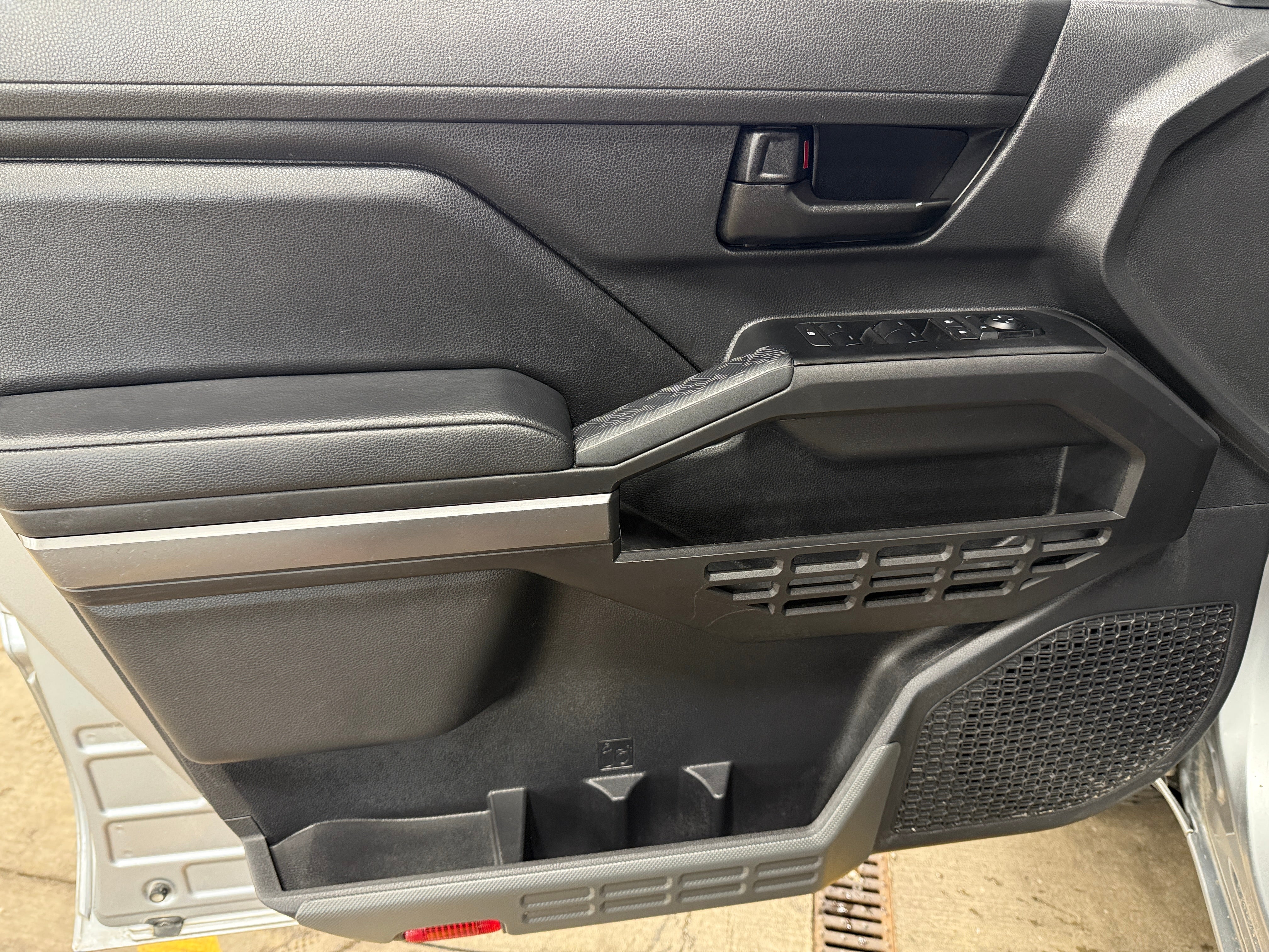 toyota tacoma 2024 3TMLB5JN2RM063285 image toyota tacoma 2024 3TMLB5JN2RM063285 image