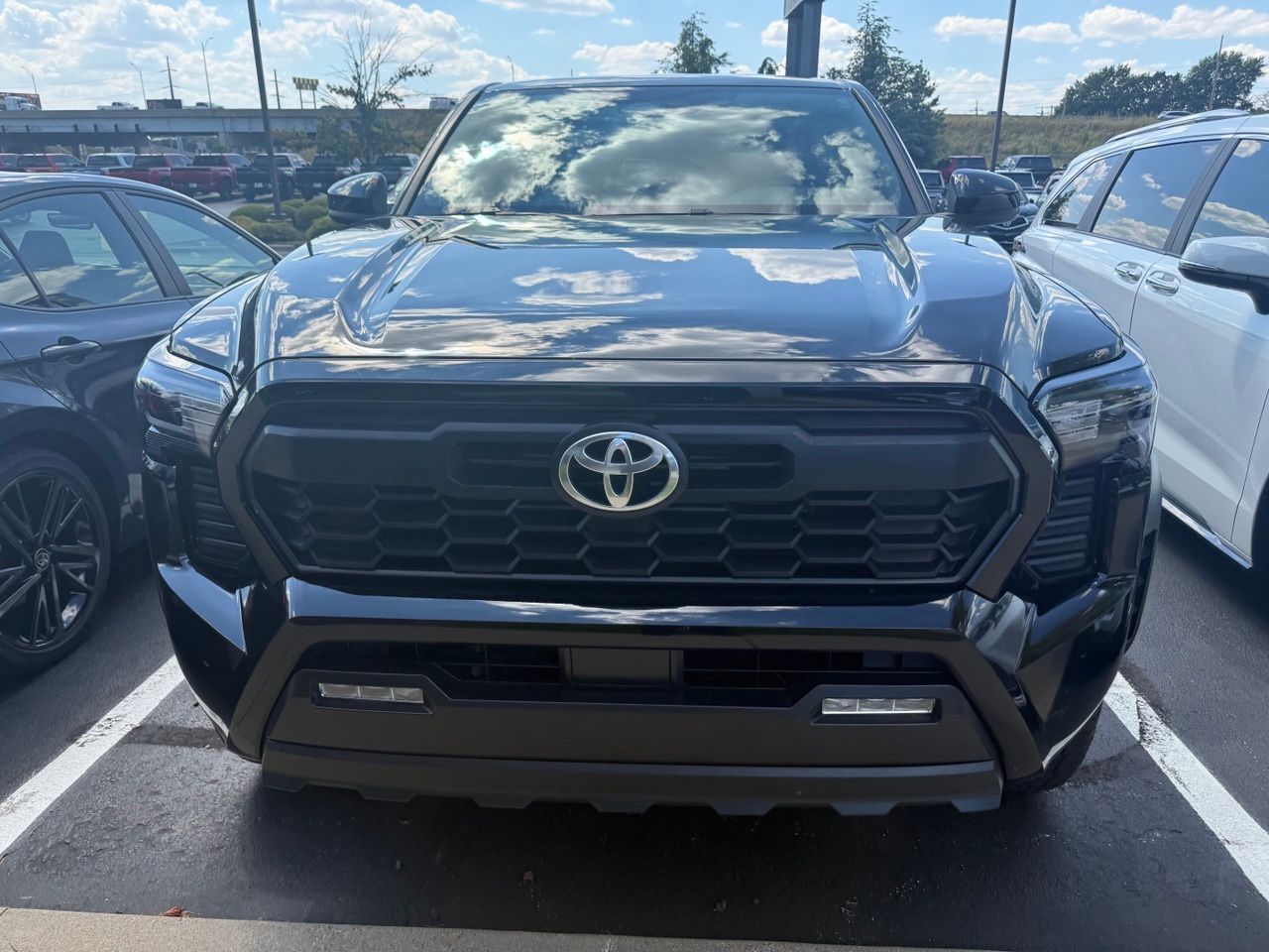 toyota tacoma 2024 3TMLB5JNXRM007532 image toyota tacoma 2024 3TMLB5JNXRM007532 image