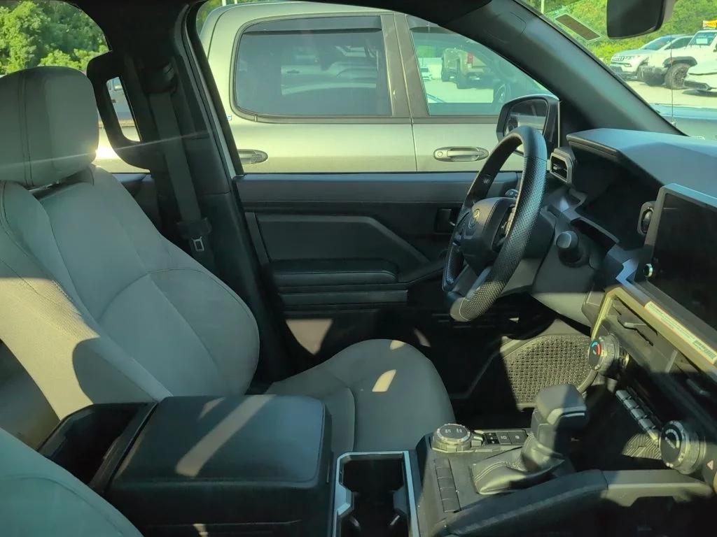 toyota tacoma 2024 3TYLB5JN7RT018024 image toyota tacoma 2024 3TYLB5JN7RT018024 image