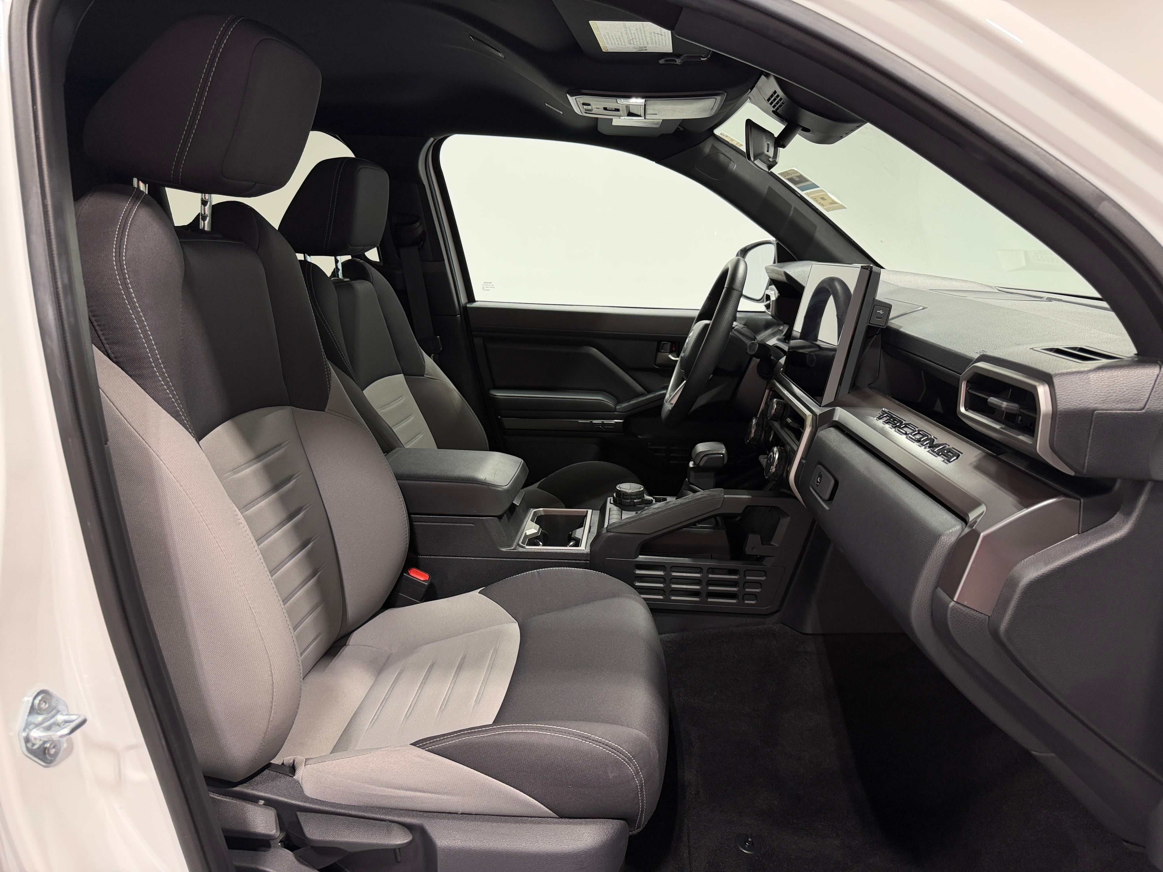 toyota tacoma 2024 3TMLB5JN0RM073927 image toyota tacoma 2024 3TMLB5JN0RM073927 image