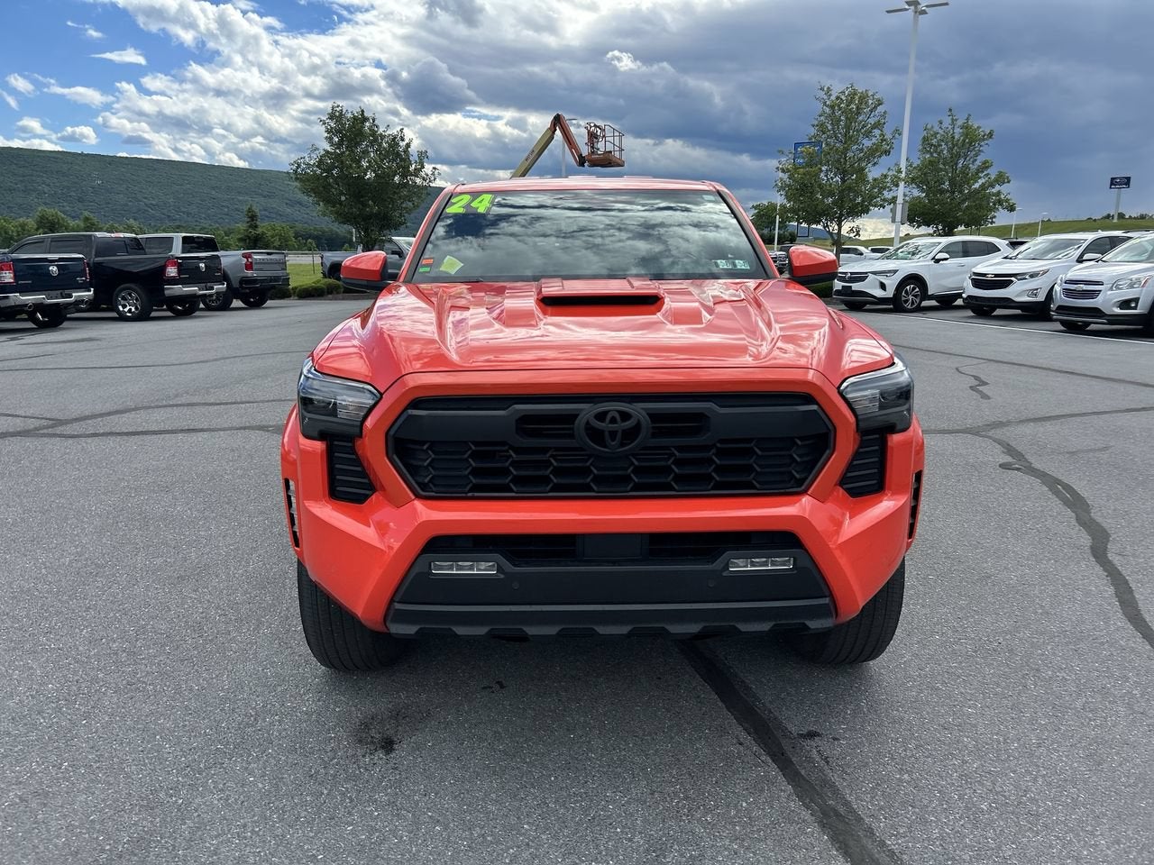 toyota tacoma 2024 3TYLB5JN1RT022103 image toyota tacoma 2024 3TYLB5JN1RT022103 image